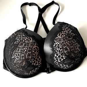 NEW Victoria’s Secret very sexy push up bra faux leather cage back opal stud 32F